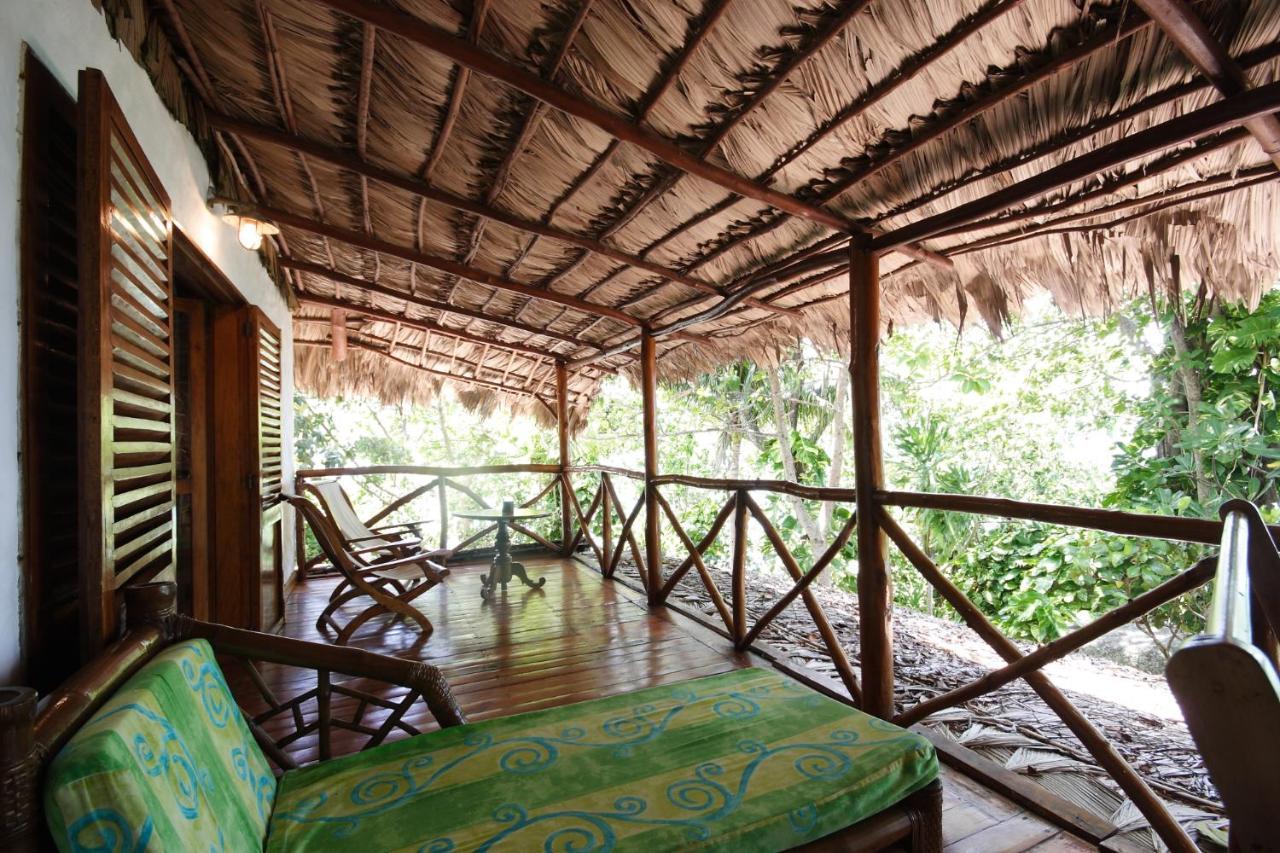 Chauve Souris Relais Hotel Anse Volbert Village Exterior foto
