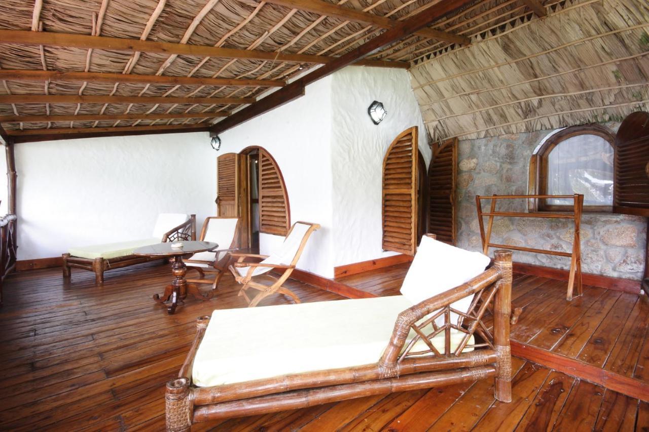 Chauve Souris Relais Hotel Anse Volbert Village Exterior foto