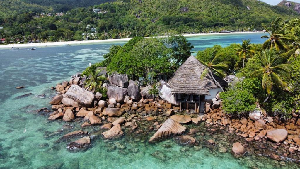 Chauve Souris Relais Hotel Anse Volbert Village Exterior foto